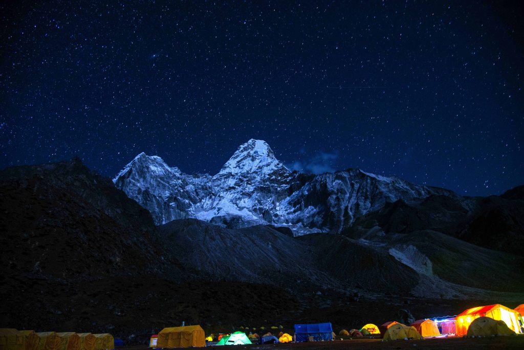 glamping-himalaya-amadablam