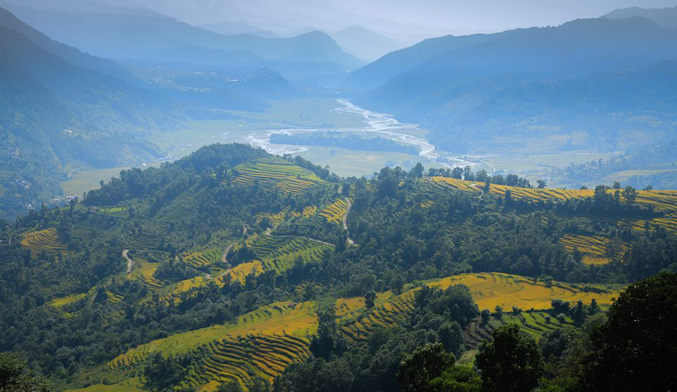 Overlooking the Hyangja valley from Lwang