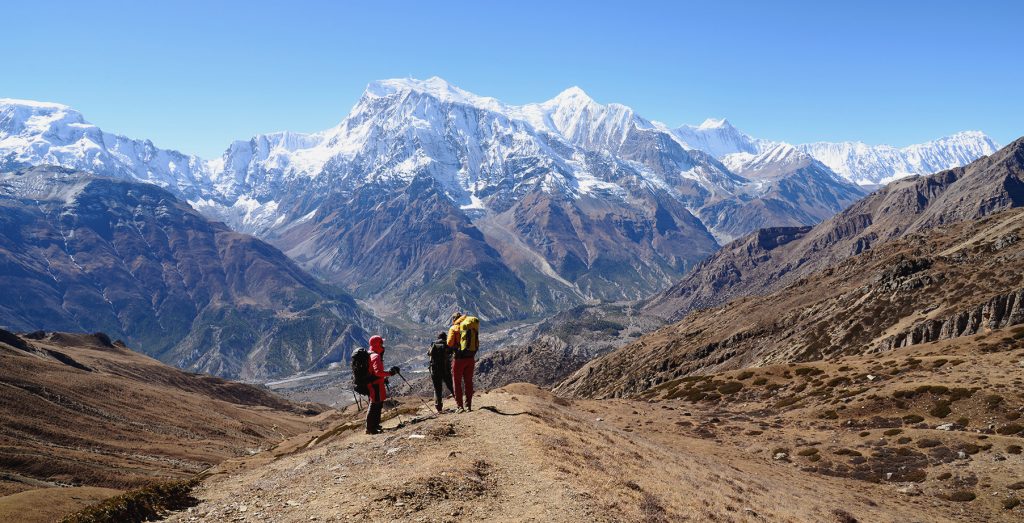 Waling down from Kang La
